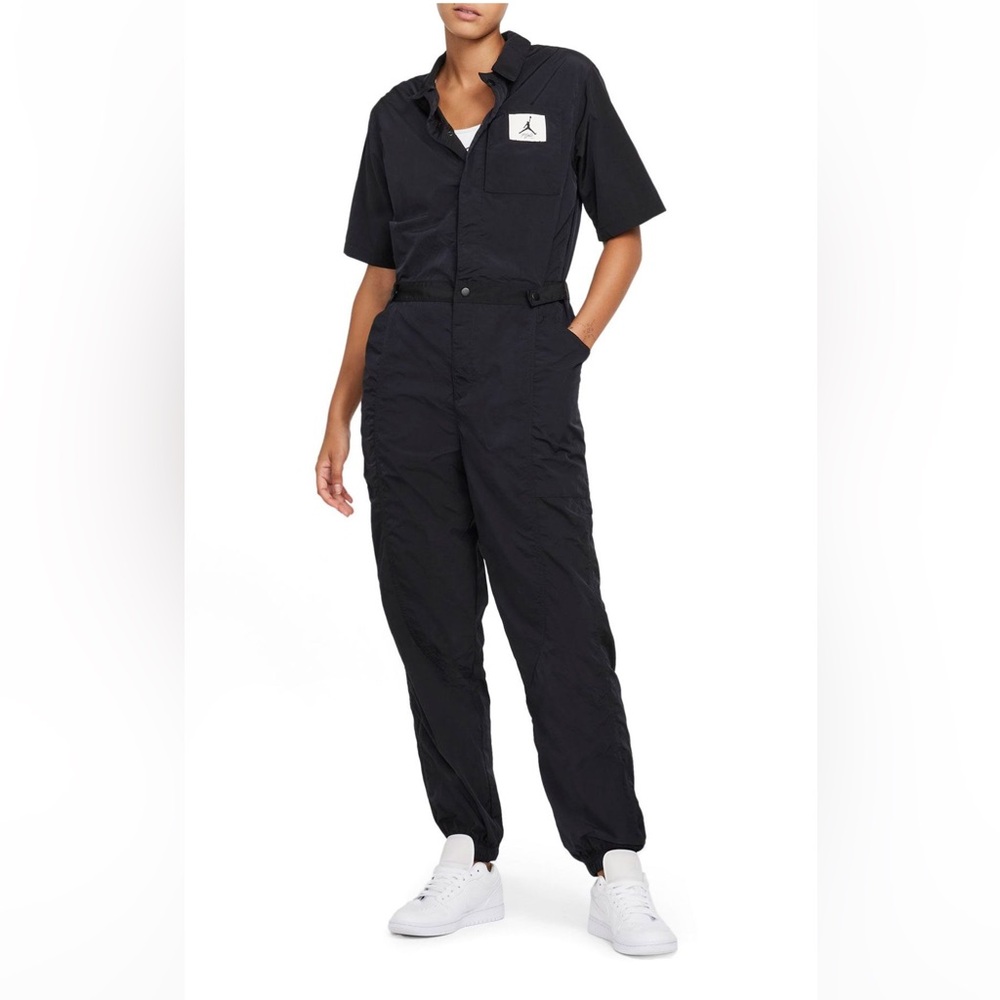 NIKE JORDAN Essentials Flight Suit DD7063-010 Size XS